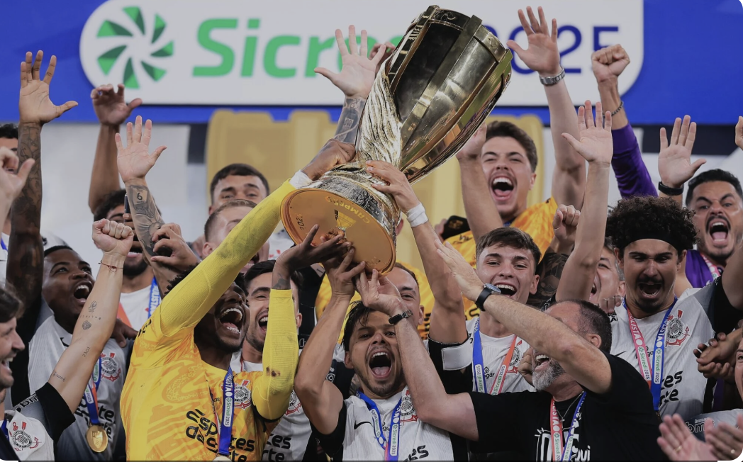 Após seis anos de espera,Timão segura empate, quebra jejum e conquista o Paulistão 2025