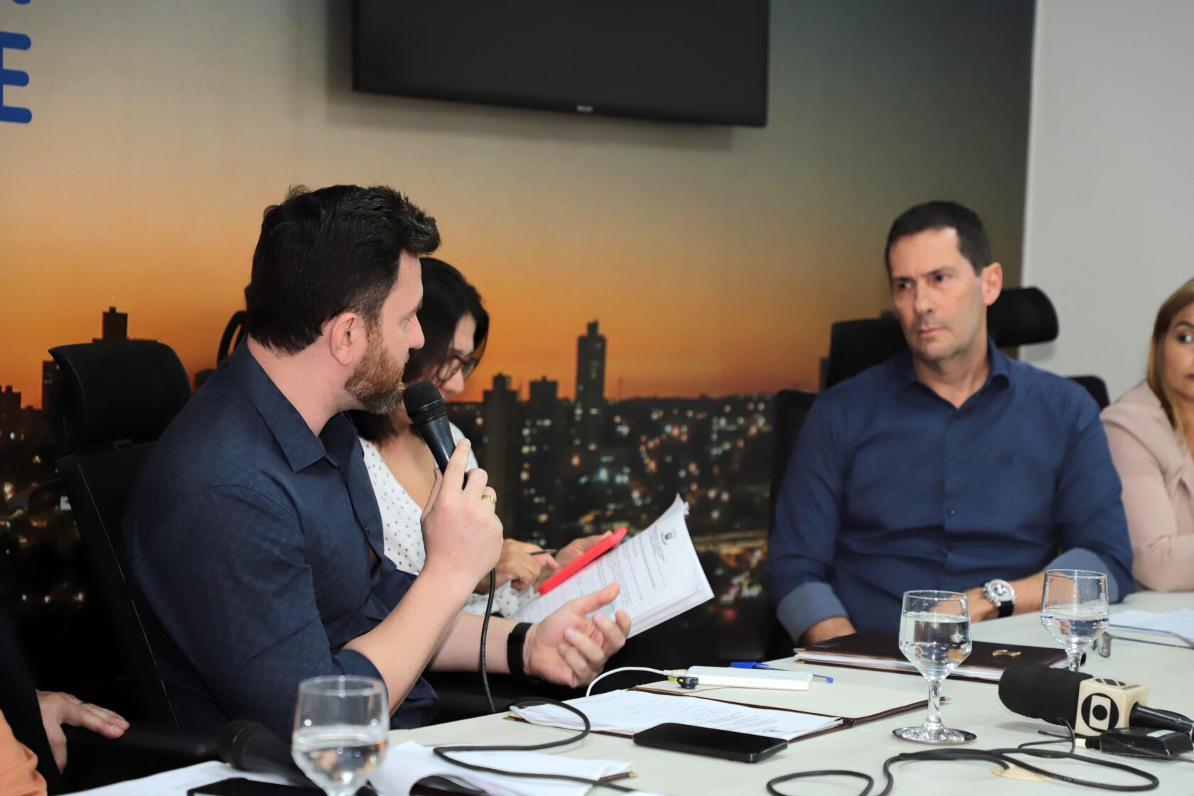 CPI do Consórcio Guaicurus: Vereador Maicon questiona ligação de ex-diretor da Agetran com empresas do transporte coletivo