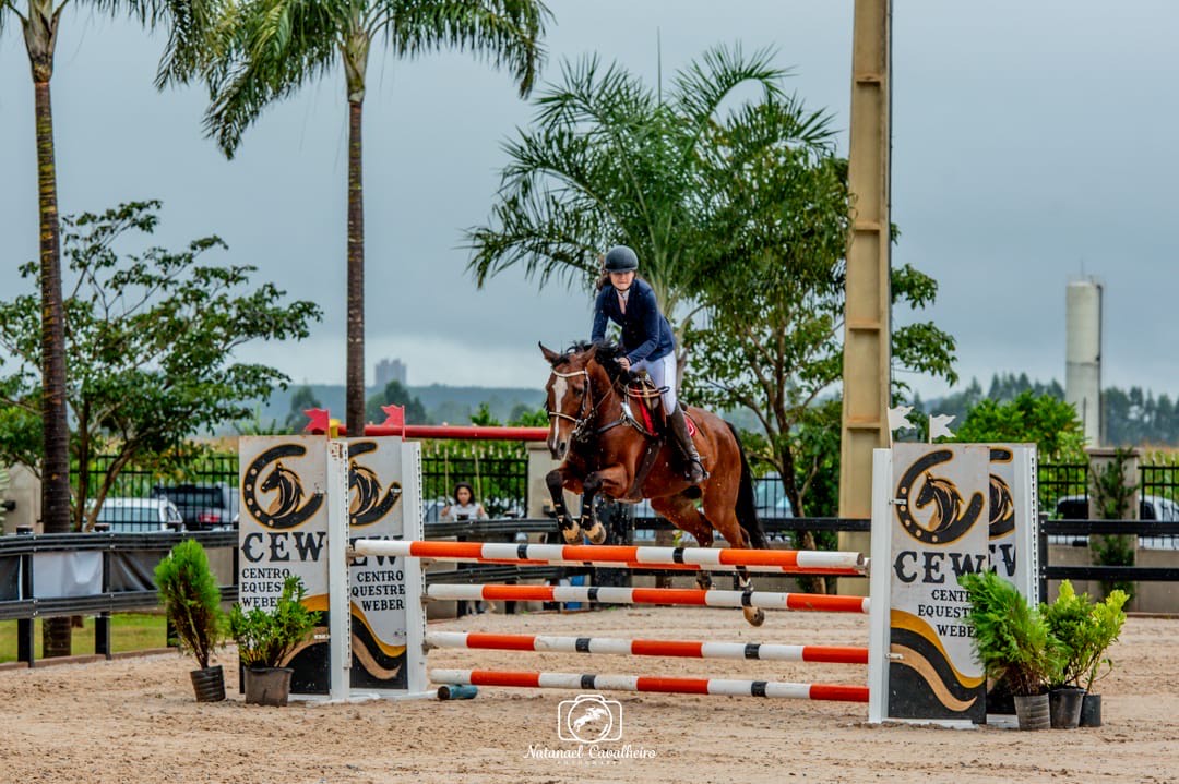 Jovem amazona de Campo Grande conquista vice-campeonato estadual com apoio do Auxílio-Atleta