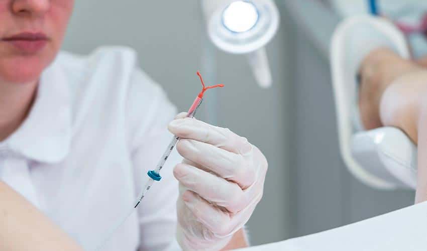 Com eficácia comprovada e longa duração, DIU está disponível em diversas unidades de saúde da capital